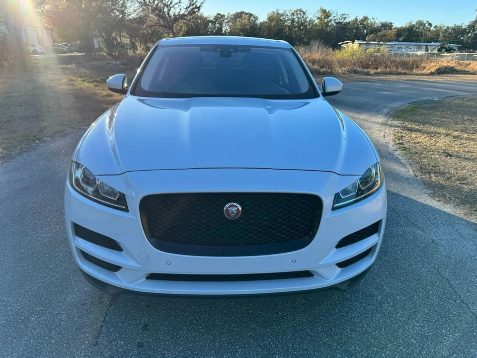 2020 Jaguar F-Pace - Image 16 of 21