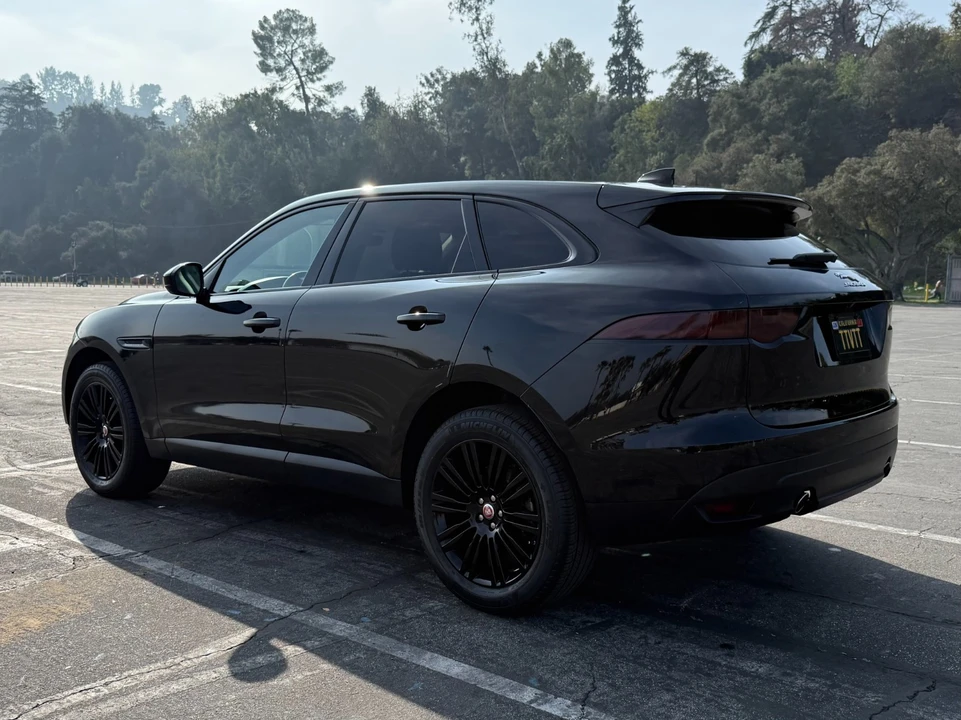 2020 Jaguar F-Pace - Image 5 of 19