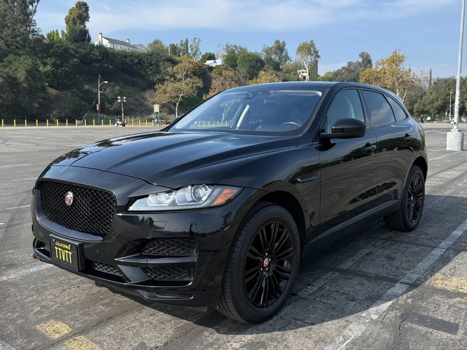 2020 Jaguar F-Pace - Image 3 of 19