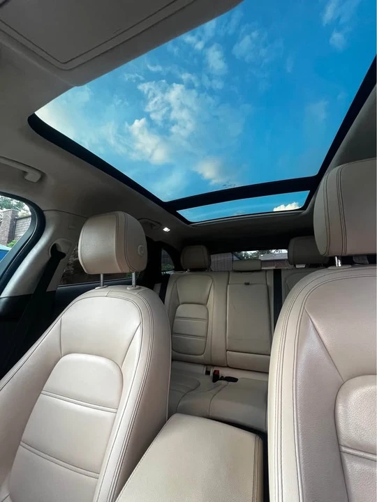2020 Jaguar F-Pace - Image 2 of 17
