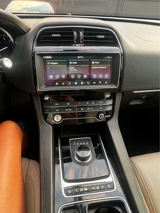 2020 Jaguar F-Pace - Image 6 of 17