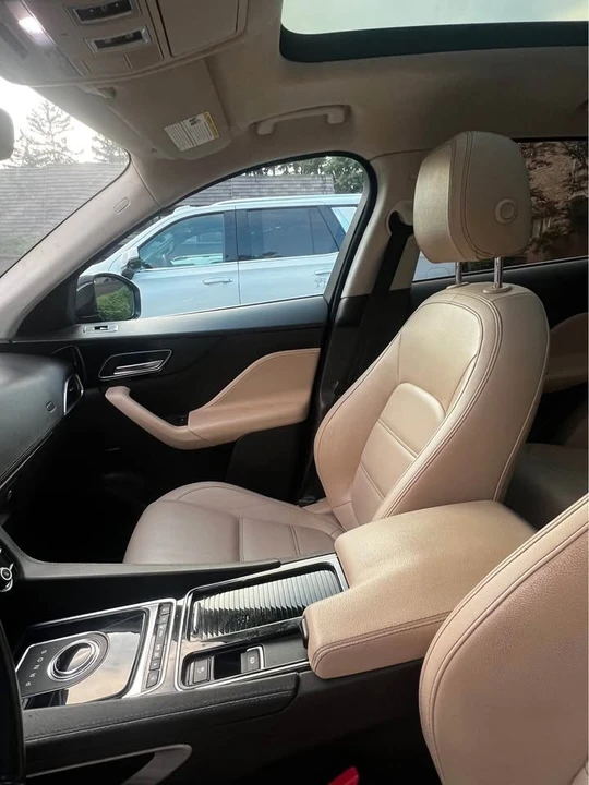2020 Jaguar F-Pace - Image 5 of 17
