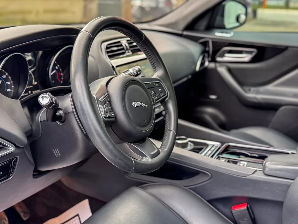 2020 Jaguar F-Pace - Image 18 of 20