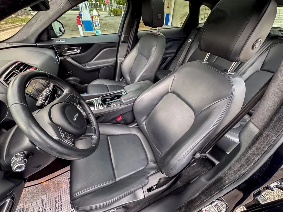2020 Jaguar F-Pace - Image 19 of 20