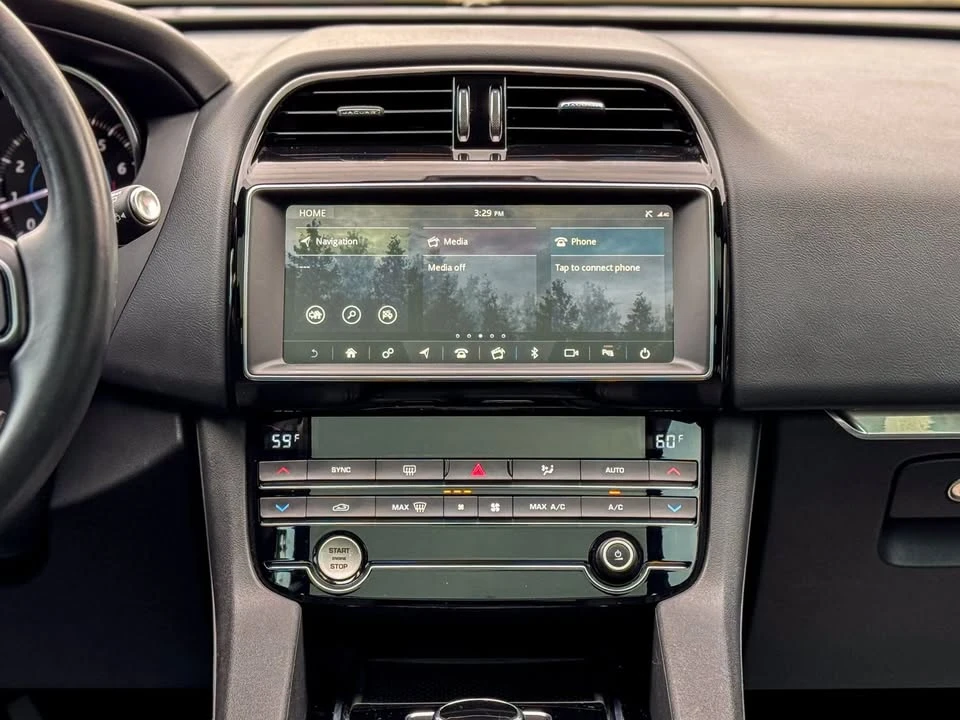 2020 Jaguar F-Pace - Image 17 of 20