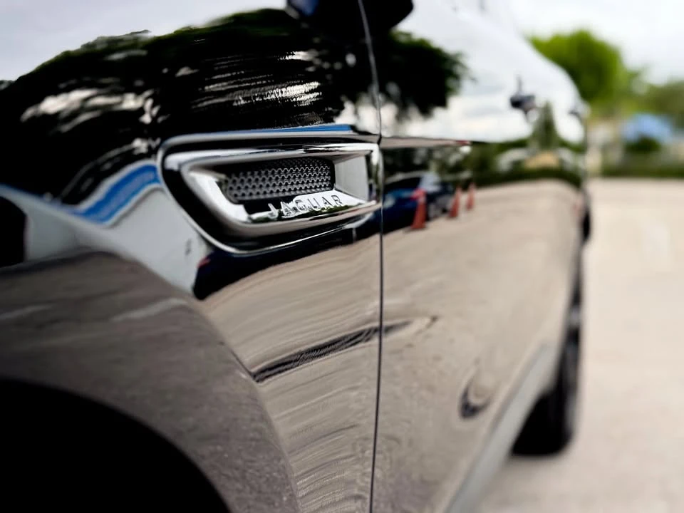2020 Jaguar F-Pace - Image 7 of 20