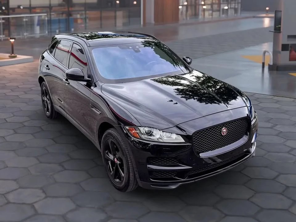 2020 Jaguar F-Pace - Image 5 of 20