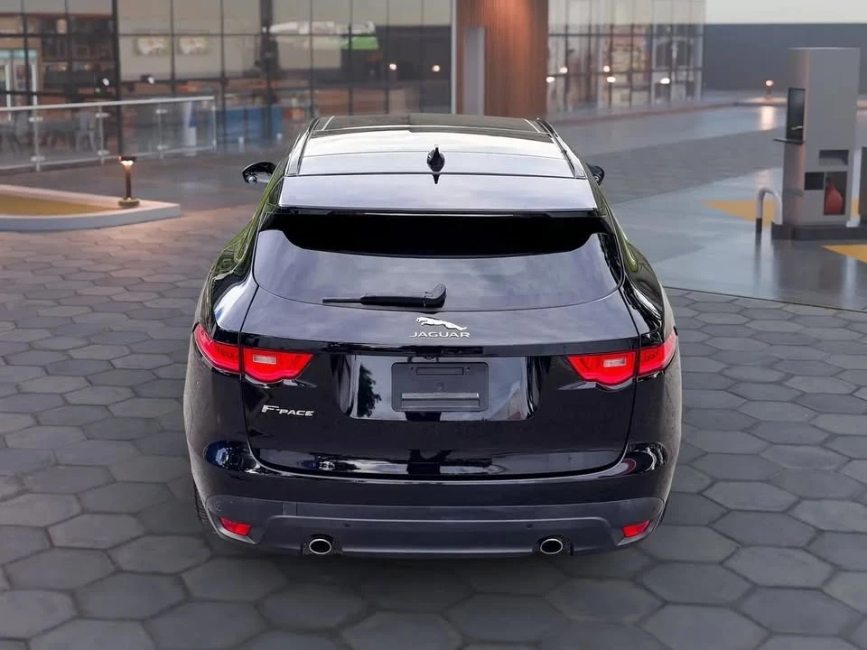 2020 Jaguar F-Pace - Image 11 of 20
