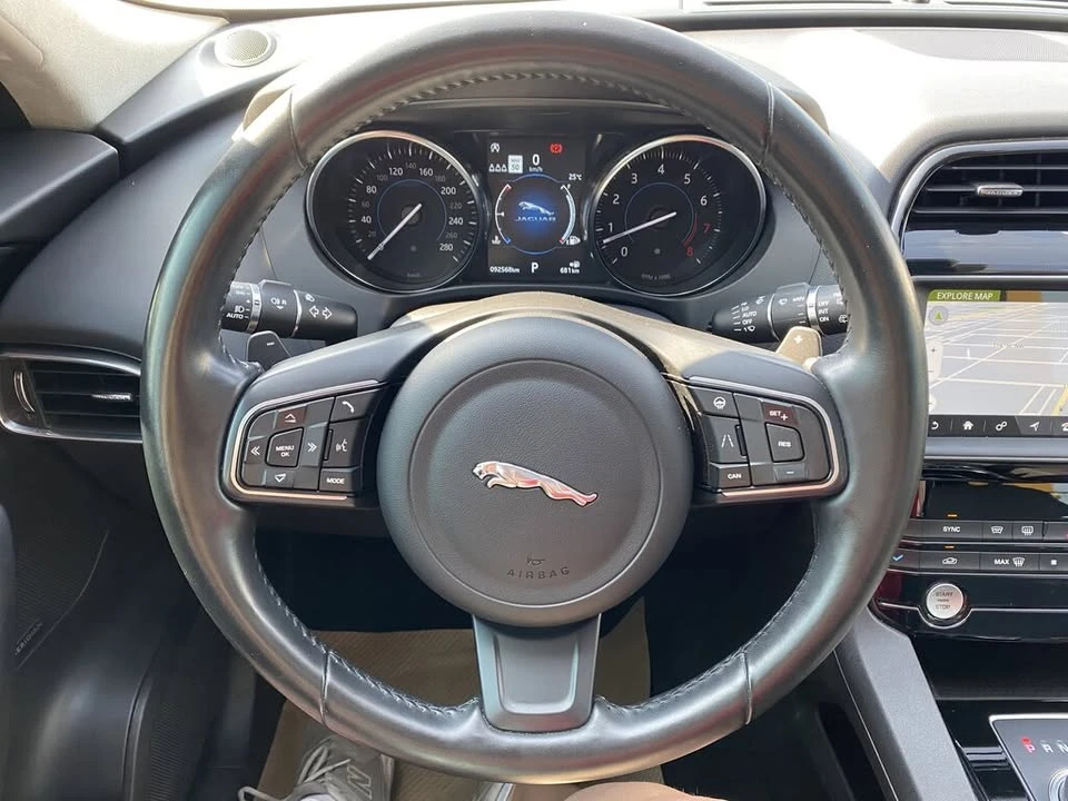2020 Jaguar F-Pace - Image 12 of 20