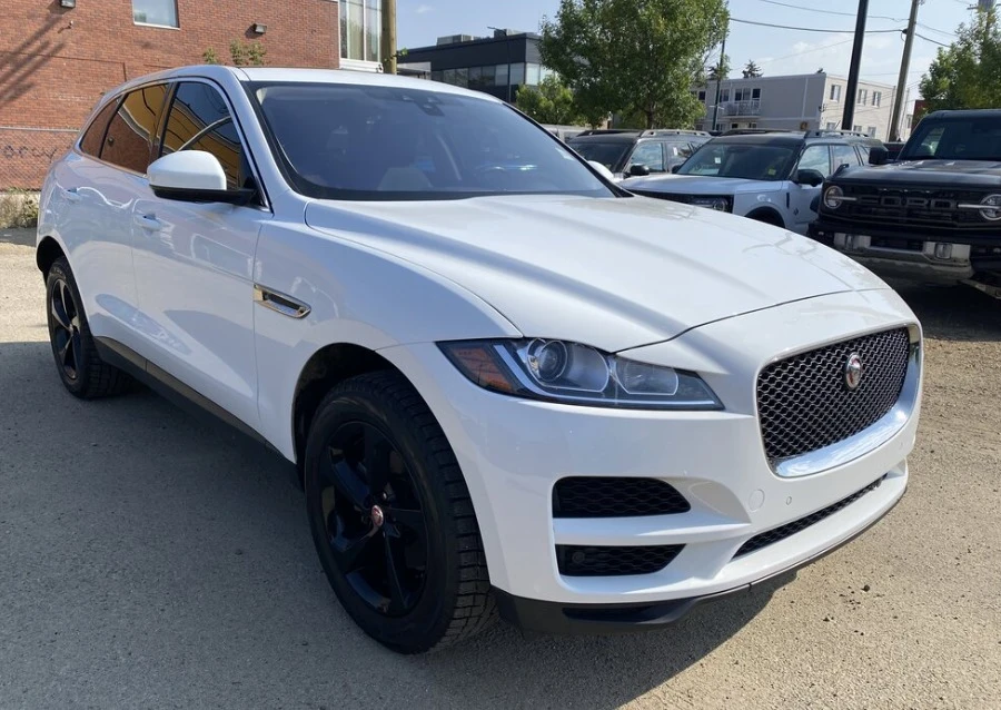 2020 Jaguar F-Pace - Image 17 of 18