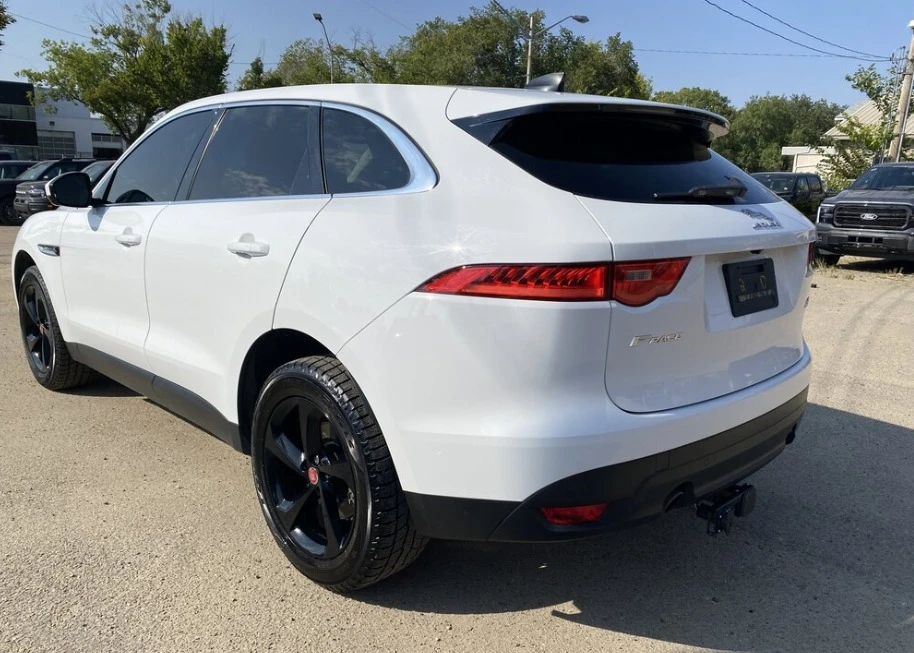 2020 Jaguar F-Pace - Image 8 of 18