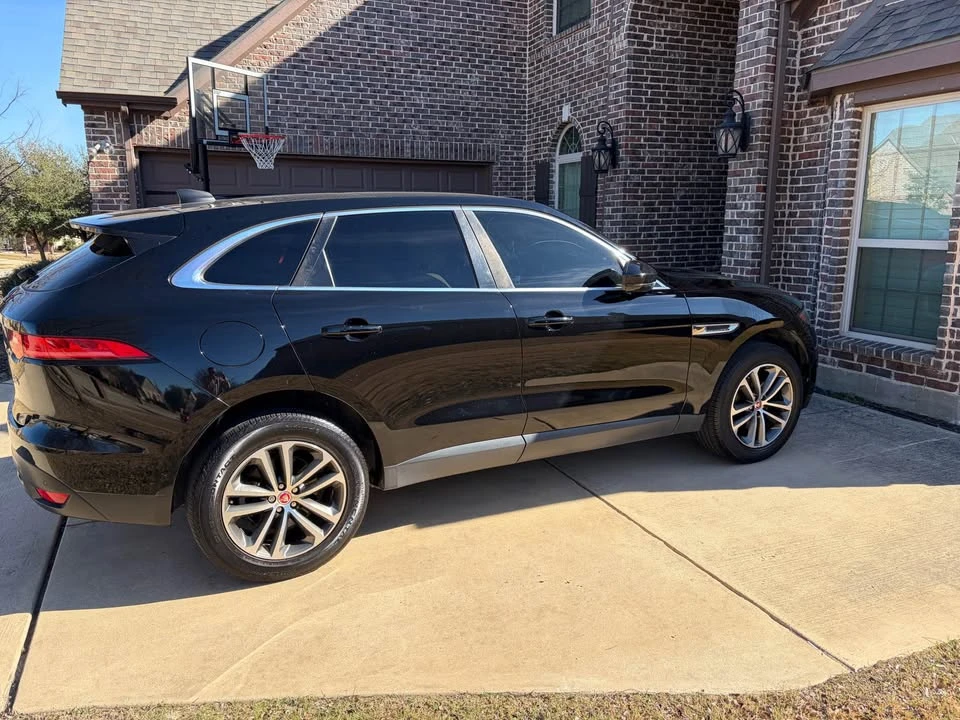 2020 Jaguar F-Pace - Image 2 of 6
