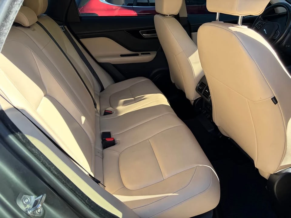 2020 Jaguar F-Pace - Image 5 of 9