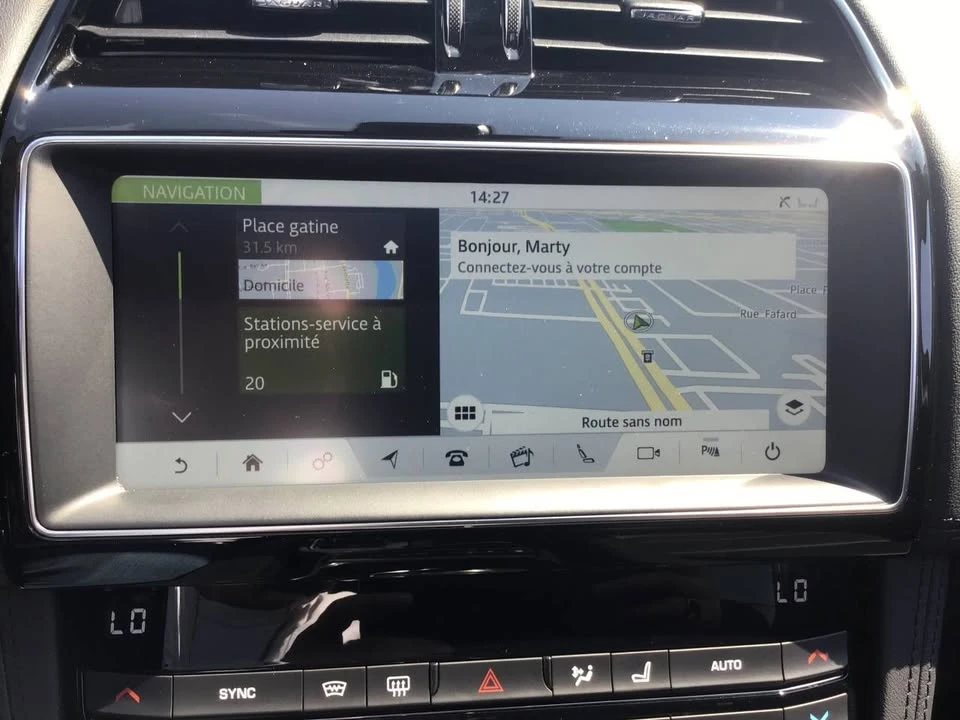 2020 Jaguar F-Pace - Image 16 of 20