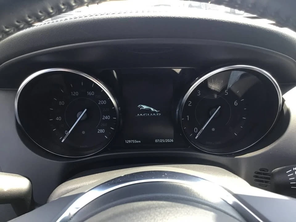 2020 Jaguar F-Pace - Image 14 of 20