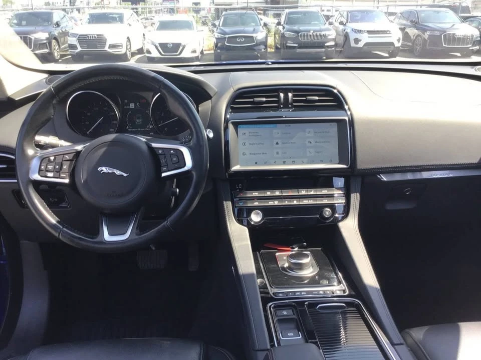 2020 Jaguar F-Pace - Image 10 of 20