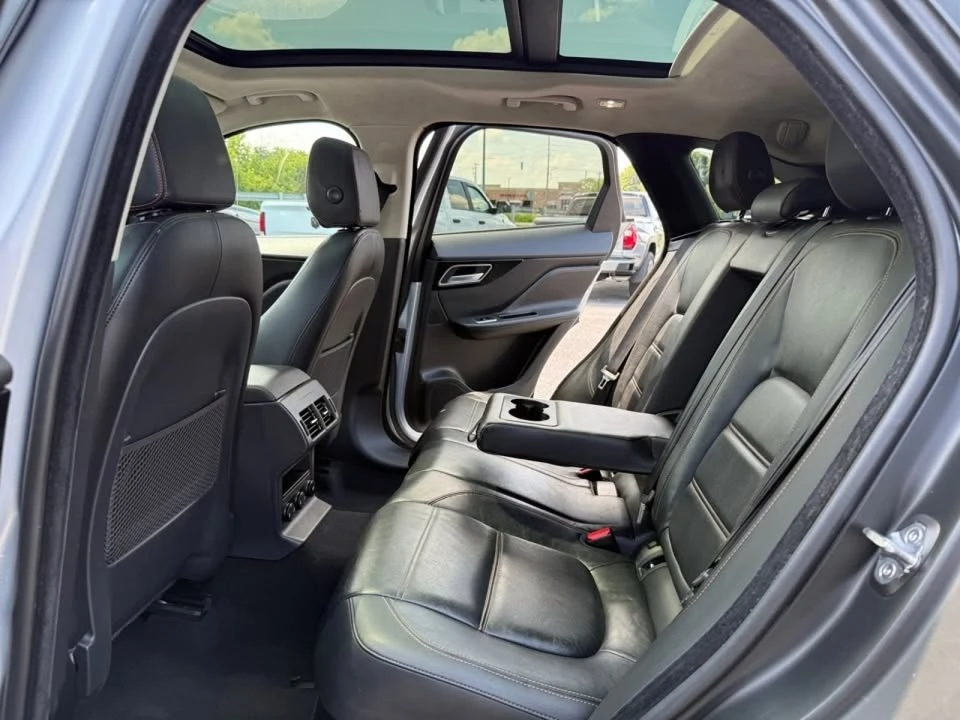 2020 Jaguar F-Pace - Image 16 of 20
