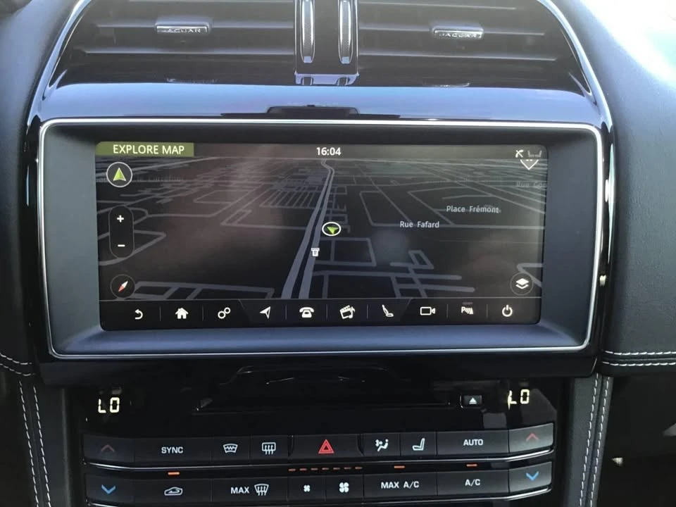 2020 Jaguar F-Pace - Image 9 of 20