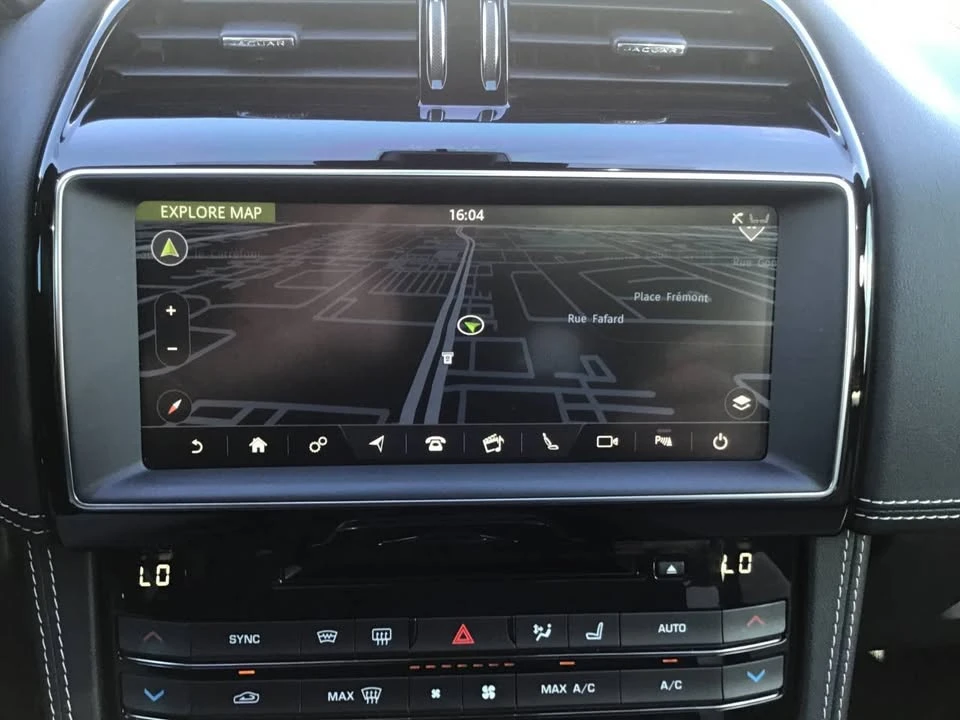 2020 Jaguar F-Pace - Image 9 of 20