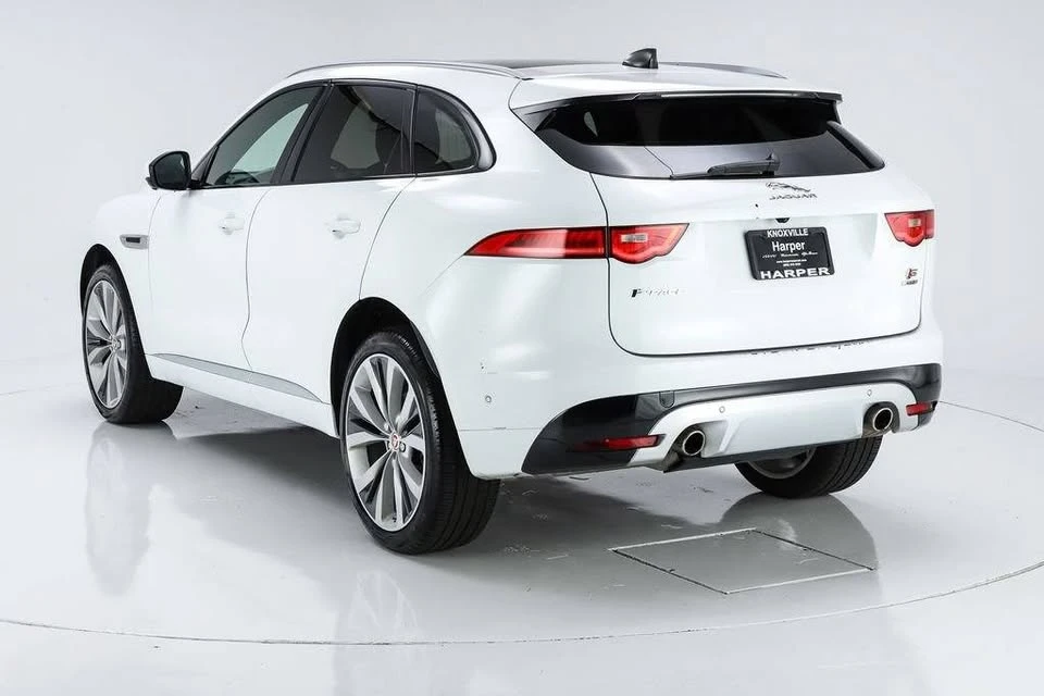 2020 Jaguar F-Pace - Image 3 of 16