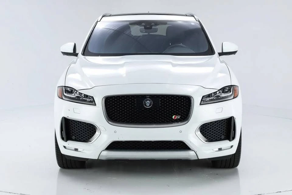 2020 Jaguar F-Pace - Image 8 of 16