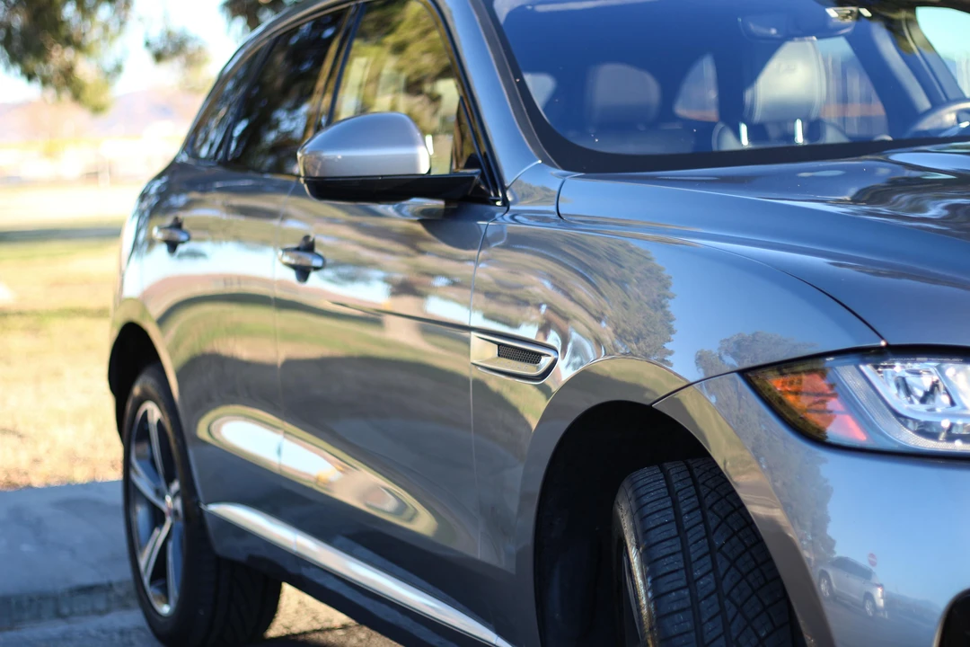 2020 Jaguar F-Pace - Image 30 of 31