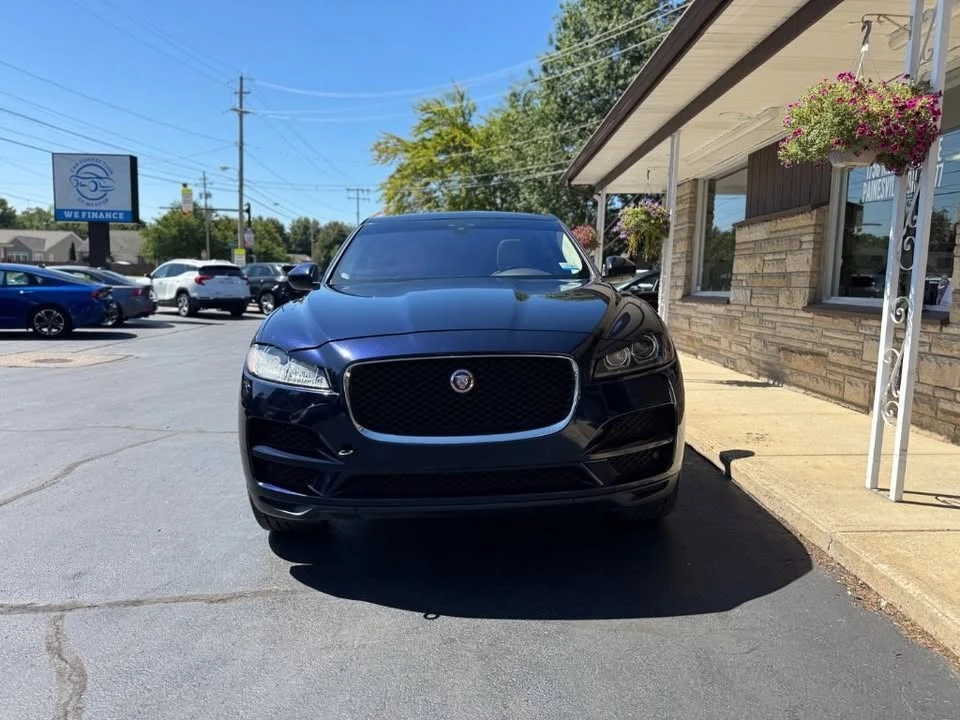 2020 Jaguar F-Pace - Image 7 of 12