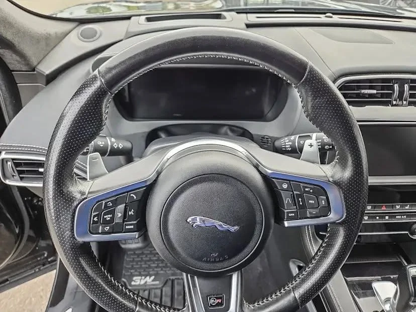 2020 Jaguar F-Pace SVR - Image 12 of 19