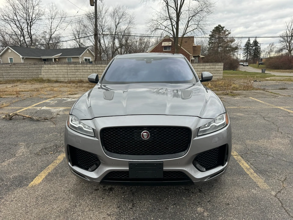 2020 Jaguar F-Pace SVR - Image 2 of 21
