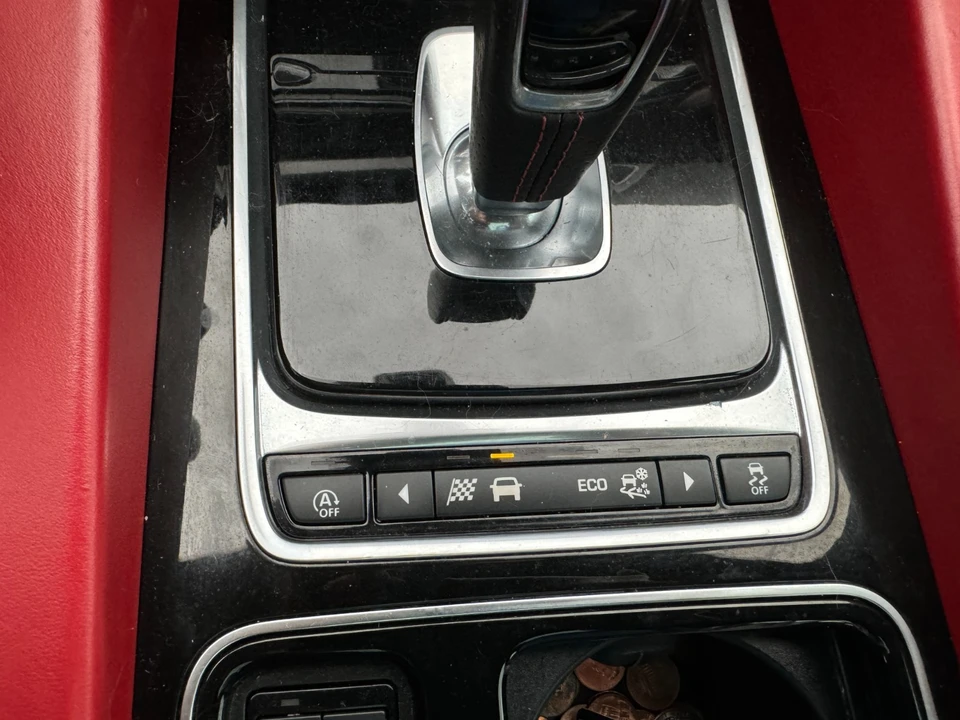 2020 Jaguar F-Pace SVR - Image 17 of 21