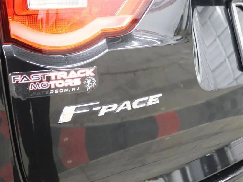 2020 Jaguar F-Pace SVR - Image 7 of 12