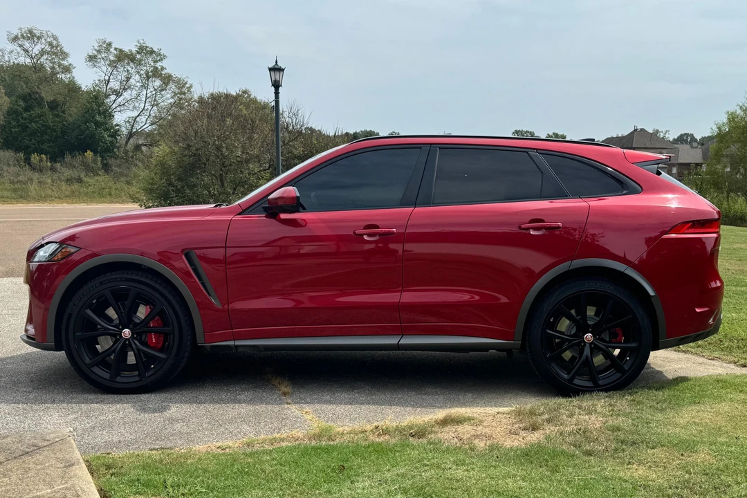 2020 Jaguar F-Pace SVR - Image 3 of 31