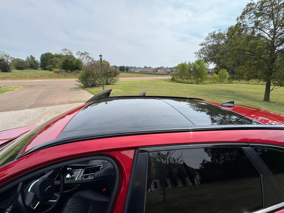 2020 Jaguar F-Pace SVR - Image 24 of 31