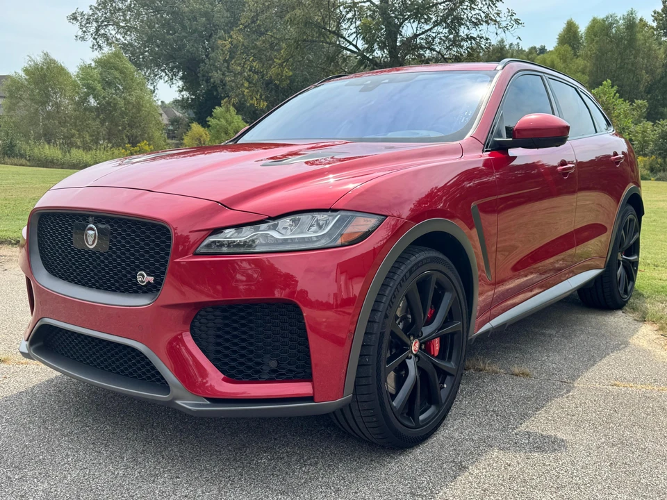 2020 Jaguar F-Pace SVR - Image 9 of 31