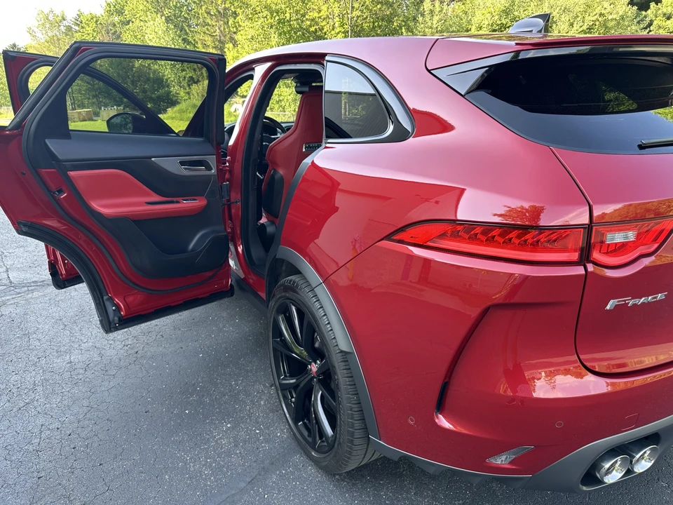 2020 Jaguar F-Pace SVR - Image 25 of 31