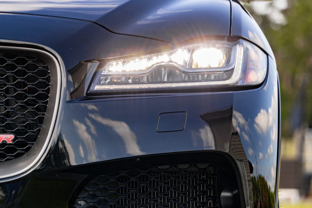 2020 Jaguar F-Pace SVR - Image 22 of 31