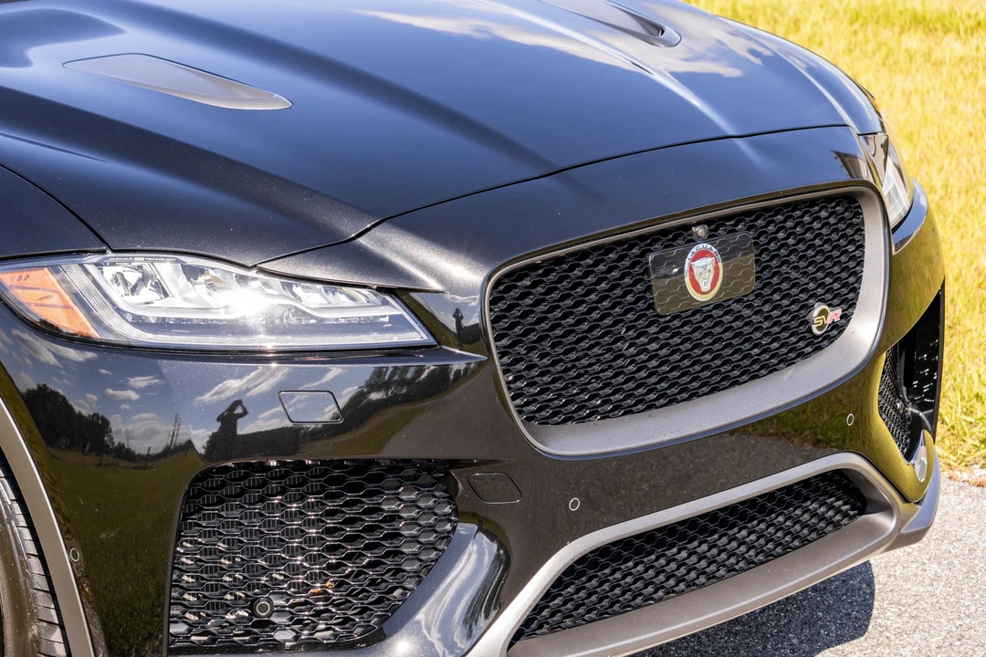2020 Jaguar F-Pace SVR - Image 11 of 31