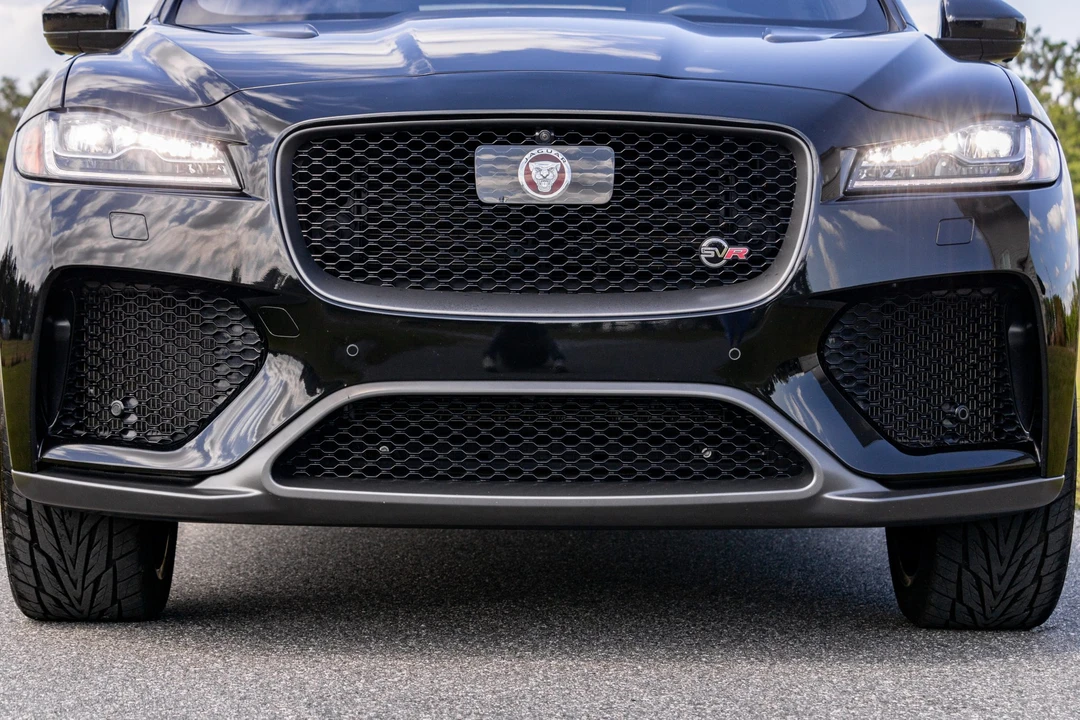2020 Jaguar F-Pace SVR - Image 10 of 31