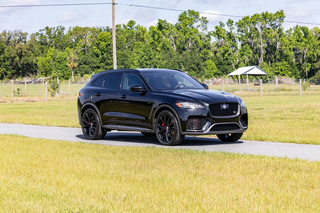 2020 Jaguar F-Pace SVR - Image 3 of 31