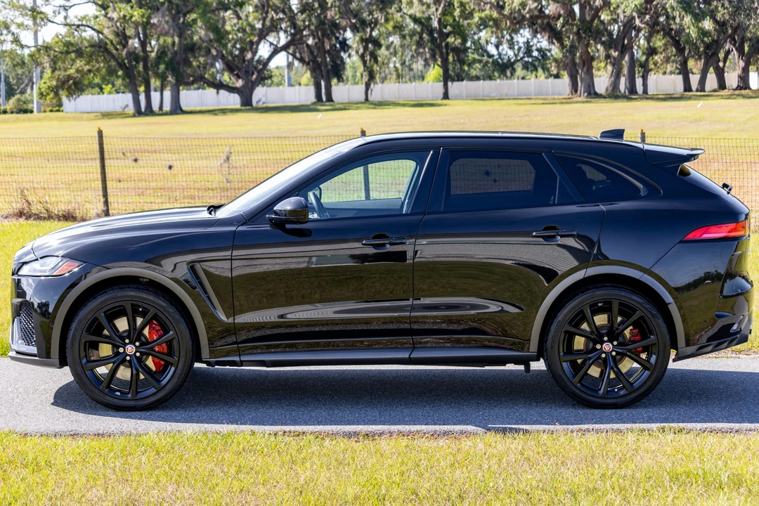2020 Jaguar F-Pace SVR - Image 9 of 31