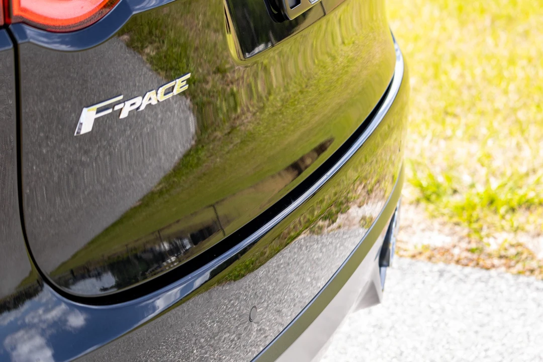 2020 Jaguar F-Pace SVR - Image 17 of 31