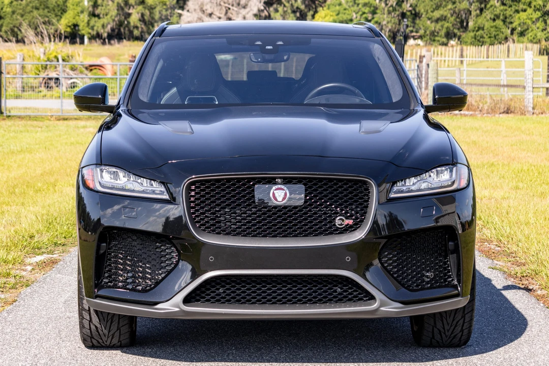 2020 Jaguar F-Pace SVR - Image 2 of 31
