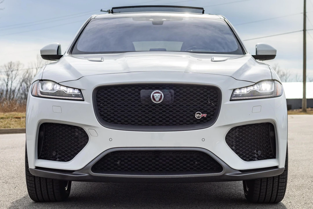 2020 Jaguar F-Pace SVR - Image 2 of 31