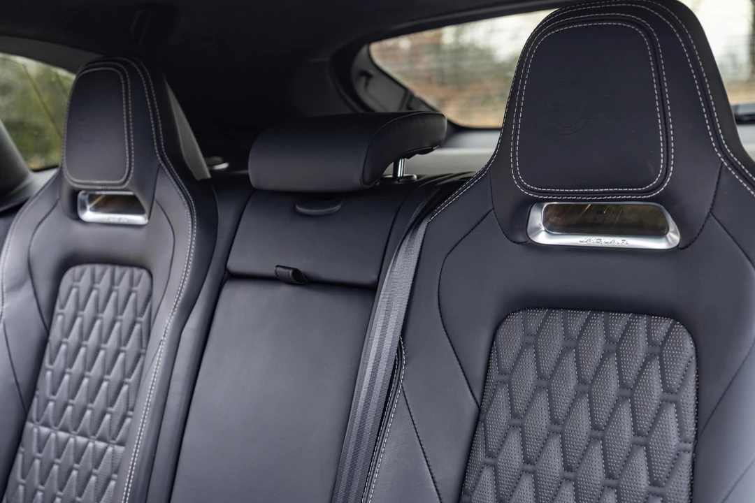 2020 Jaguar F-Pace SVR - Image 30 of 31