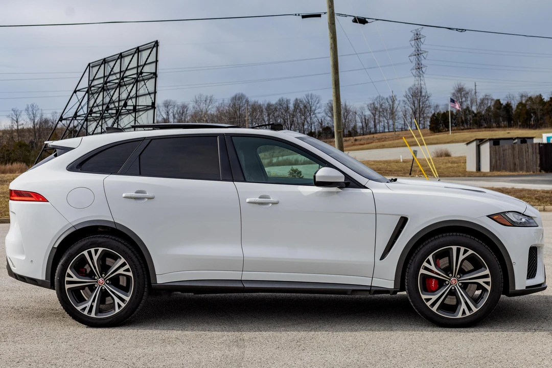 2020 Jaguar F-Pace SVR - Image 3 of 31
