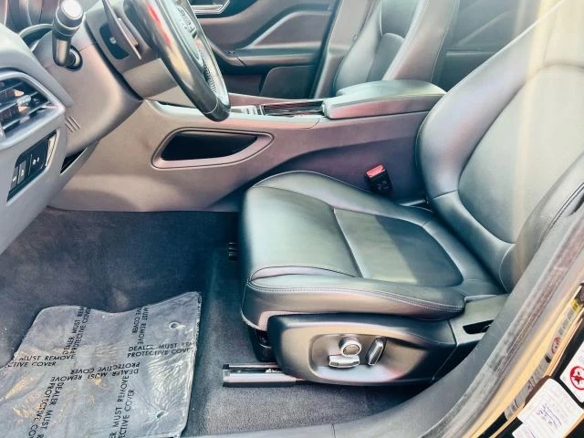2020 Jaguar F-Pace - Image 9 of 14