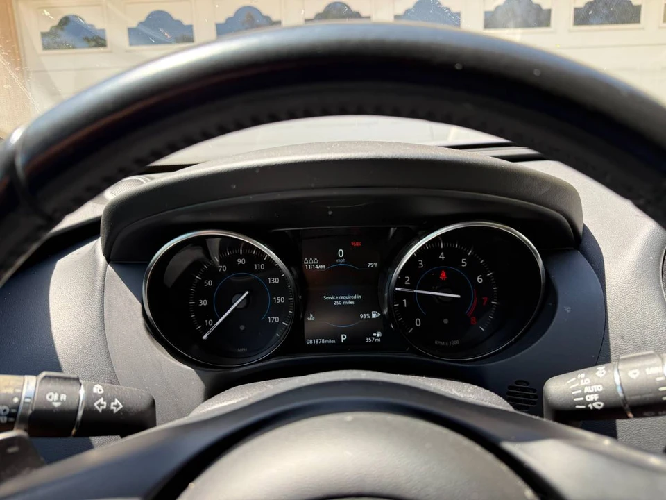 2020 Jaguar F-Pace - Image 11 of 14