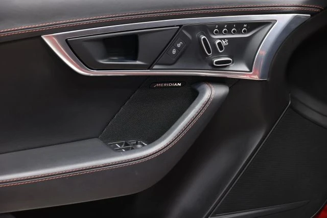 2020 Jaguar F-Type 2nd Gen - Image 14 of 31