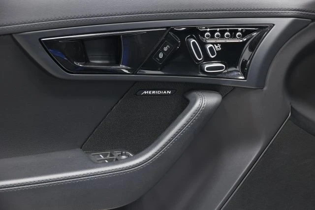 2020 Jaguar F-Type 2nd Gen - Image 12 of 21