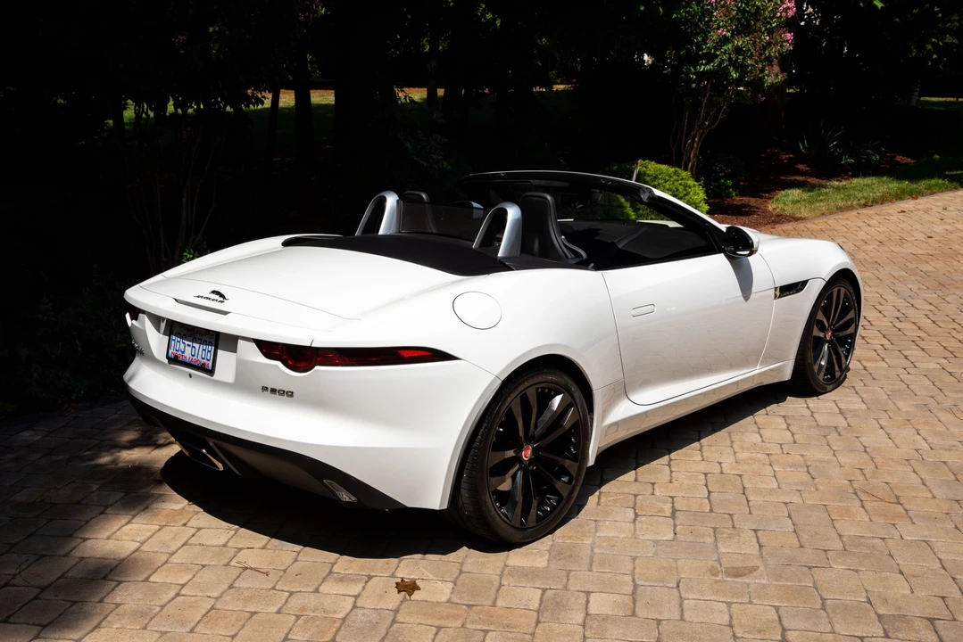2020 Jaguar F-Type 2nd Gen - Image 26 of 31